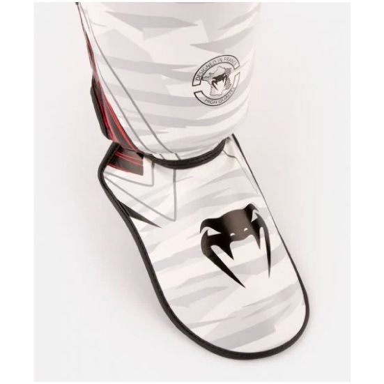 Venum Elite シンガード - ホワイト VENUM エリート シンガード