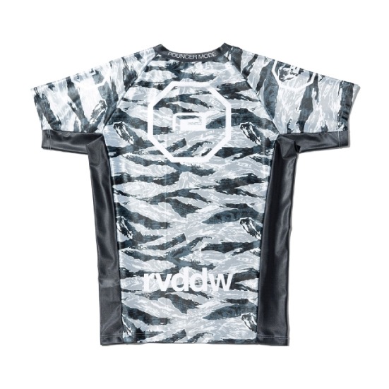 リバーサル reversal POUNCER CAMO SHORT RASH GUARD