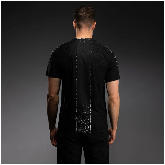 VENUM ヴェナム UFC Zenith by Venum Authentic Fight Night ウォークアウトジャージ オフィシャル メンズ - ブラック ベナム VNMUFC-00479-108