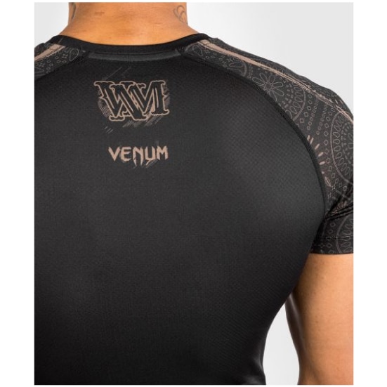 FAIRTEX 黒 ラッシュガード長袖 Mサイズ　フェアテックス　ムエタイ FAIRTEX 黒 ラッシュガード長袖 Mサイズ フェアテックス ムエタイ