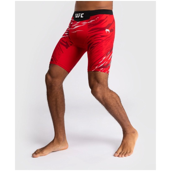 Venum UFC ボクシングショーツ レッド