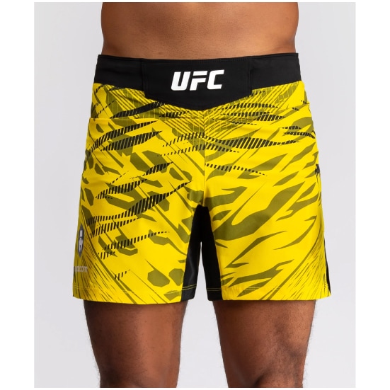UFC 緑ファイトショーツ新品未使用　Venum 【値下げ不可❗️】ファイトパンツ UFC 緑ファイトショーツ新品未使用 Venum ファイトパンツ - メルカリ