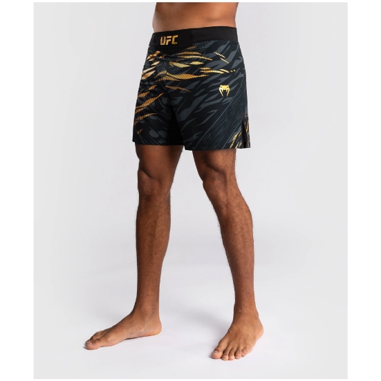 VENUM ヴェナム UFC Fusion by Venum Authentic Fight Night ファイトショーツ - ショートフィット -  Champion ベナム VNMUFC-00347-126