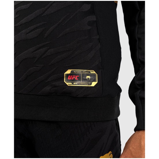 VENUM ヴェナム UFC Fusion by Venum Authentic Fight Night ウォークアウト フーディ - Champion ベナム VNMUFC-00322-126