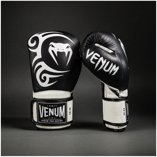 VENUM ヴェナム Giant 2.0 Mike Tyson Pro ボクシンググローブ