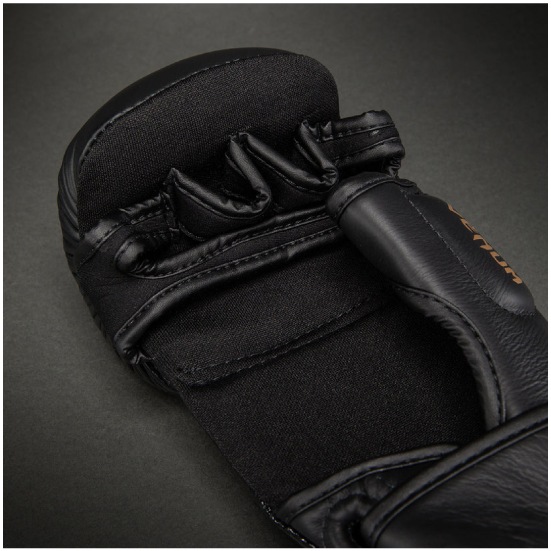 VENUM ヴェナム Attack 2.0 レザー スパーリンググローブ - ブラック/ゴールド ベナム VENUM-06252-126