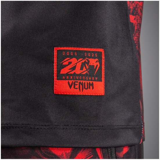 VENUM ヴェナム 20th Anniversary ドライテックTシャツ - ブラック/レッド ベナム VENUM-06101-100