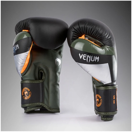 10オンス　VENUM ボクシンググローブ　ELITE カーキブラック Venum Elite ボクシング グローブ - ブラック/シルバー/カーキ | BEEST