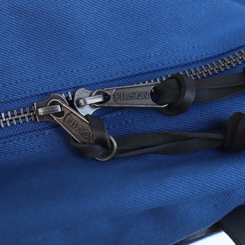 FILSON/�ե��륽�� TOTEBAG WITH ZIPPER BLUE