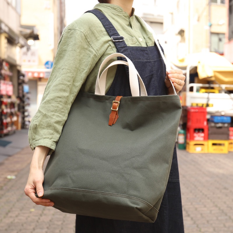 ARTS&CRAFTS   J&S FRANKLIN EQUIPMENT  2WAY TOTE