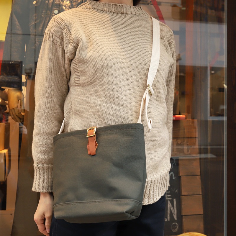 ARTS&CRAFTS   J&S FRANKLIN EQUIPMENT BUCKET SHOULDER