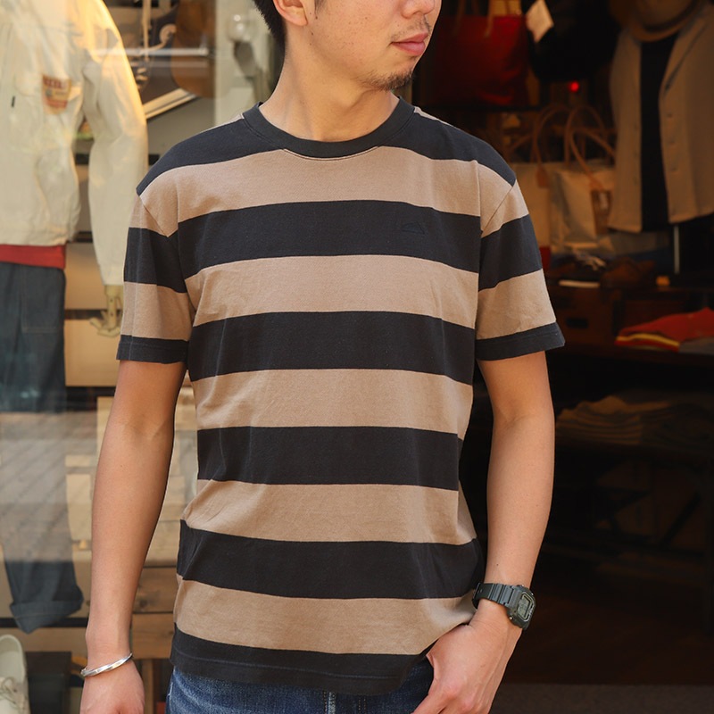 SALVAGE PUBLIC(����١��� �ѥ֥�å�) �֥��å����ȥ饤�� T�����