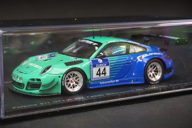 1/43 スパーク SG131 ポルシェ 911 GT3 R 997 Falken 4th ADAC