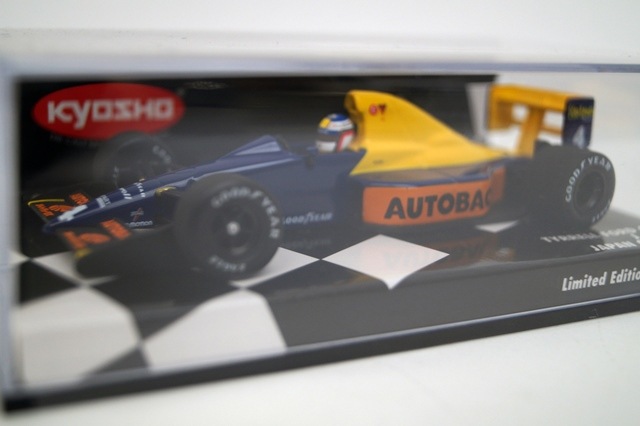 新品 403890104 ミニチャンプス×京商1/43 ティレル フォード 018 J