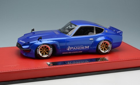 IDEA IM001B1 1/18 PANDEM 240Z 2015 白 元箱付