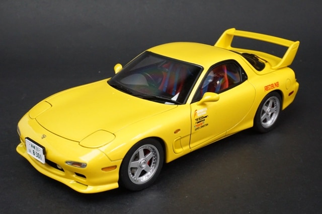 1/18 オートアート 75966 マツダ アンフィニ RX-7 FD3S 新劇場版「頭