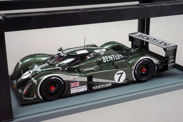 Bentley Speed 8 by AutoArt 1/18 diecast - YouTube