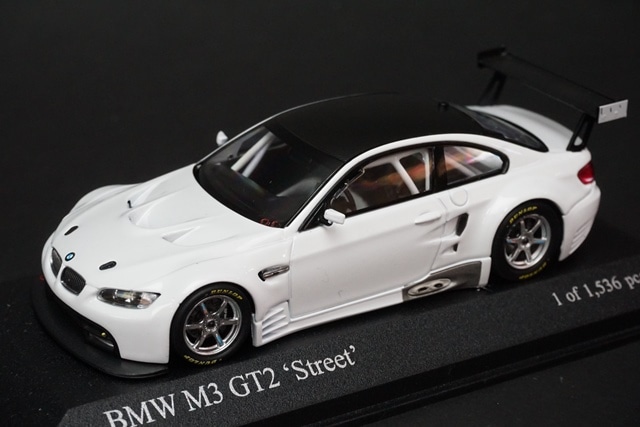 1/43 ミニチャンプス 400092900 BMW M3 GT2 ストリート 2009 ホワイト