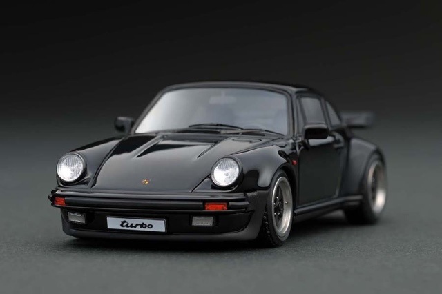 イグニッションモデル1/43 ポルシェ911(930)ターボ