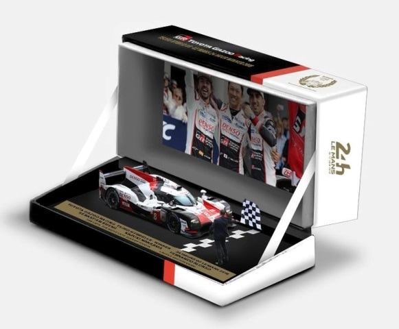 トヨタ ガズーレーシング ル・マン優勝記念 スパーク 1/43 TOYOTA