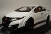 19C03-01 onemodel 1/18 ۥ ӥå FK2 Championship White