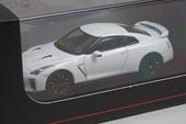 ���� KS07067W ���� 1/64 ���� GT-R �ۥ磻�� �����Ϸ����� 