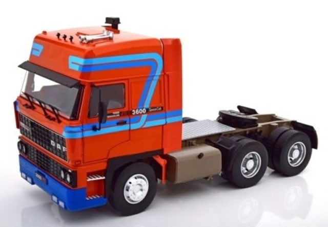 新品 RK180094 ROAD KINGS 1/18 DAF 3600 Space Cab 1986 orange/blue
