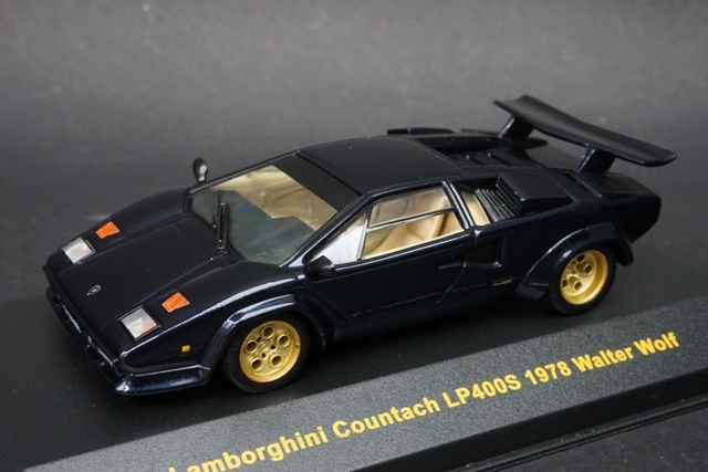 1/43 イクソ CLC025 ランボルギーニ Countach LP400S W.Wolf