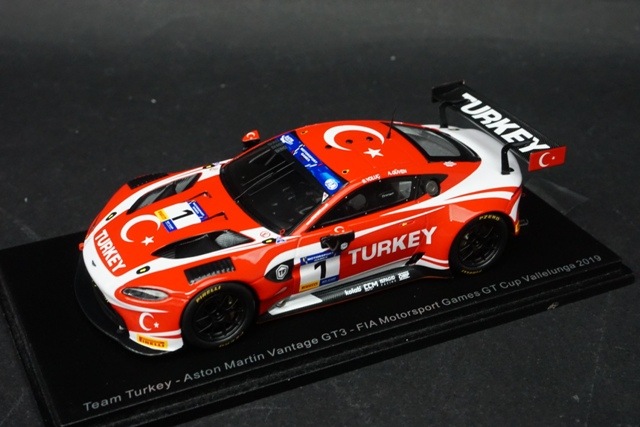 1/43 スパーク S6317 Aston Martin Vantage GT3 FIA Motorsport Games