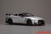 ͽ 21C03-07 onemodel 1/18  GT-R Nismo 2020 Super Silver