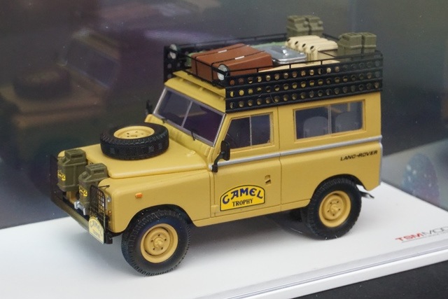 1/43 TSMモデル TSM164321 ランドローバー シリーズ Ⅲ 1983 SWB