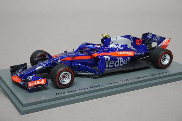 1/43 スパーク SCS181 鈴鹿サーキット特注 レッドブル