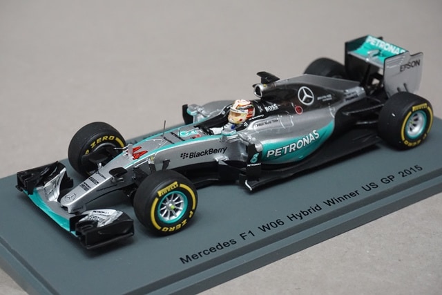 ミニチャンプス 1/43 メルセデス W06 ハミルトン ベルギーGP 2015 驚き