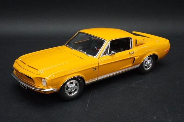 1/18 ACME A1801807 シェルビー GT500KR (1968) Special order color 