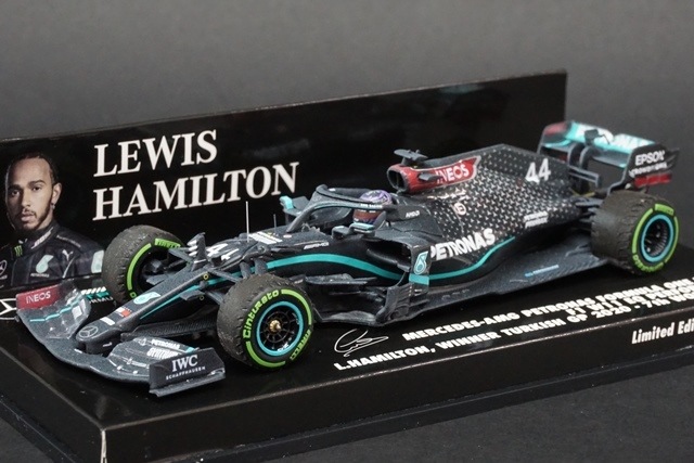 1/43 ミニチャンプス 410201444 メルセデス AMG ペトロナス F1 チーム
