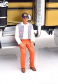���� RK18A013 ROAD KINGS 1/18  Figurine Trucker Cledus Snow standing