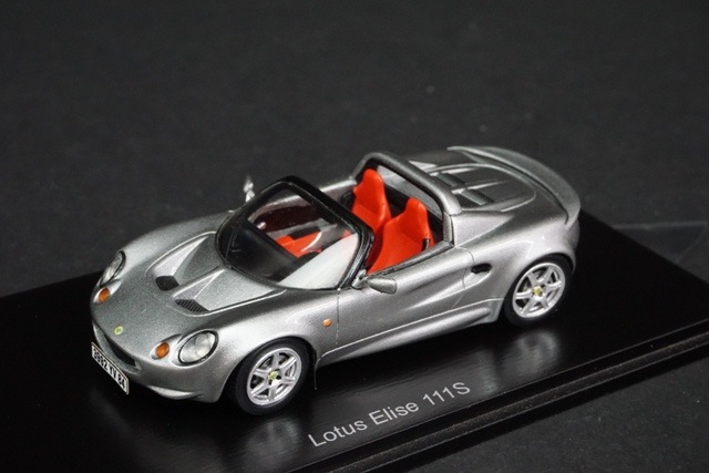 ロータスエリーゼ　模型 Amazon | SPARK製 Lotus Sport Elise Presentation 1999 (CAR