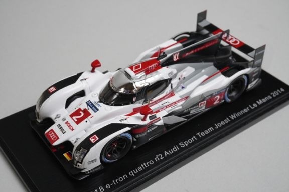 1/43 スパーク 43LM14 アウディ R18 e-tron quattro Audi Sport Team
