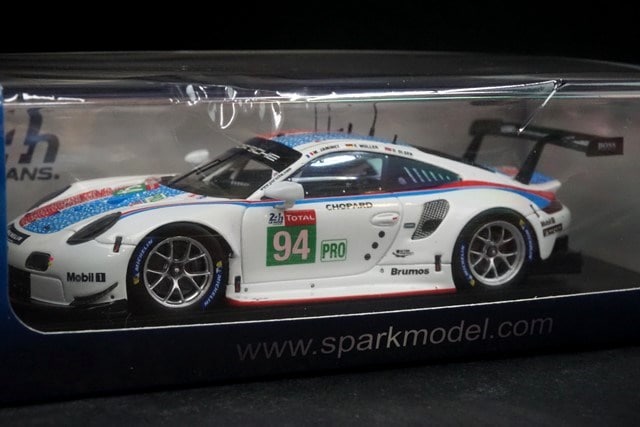 スパーク 1/43 ポルシェ911 RSR ポルシェGTチーム 2017ルマン 000000111093_rcEYu4Q.jpg