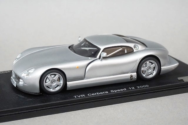 TVR モデルカー 2台セット 1/43 スパーク S0235 TVR サーブラウ スピード 12 2000 シルバー