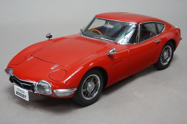 TOYOTA 2000 GT COUPE 1:18 AUTOart
