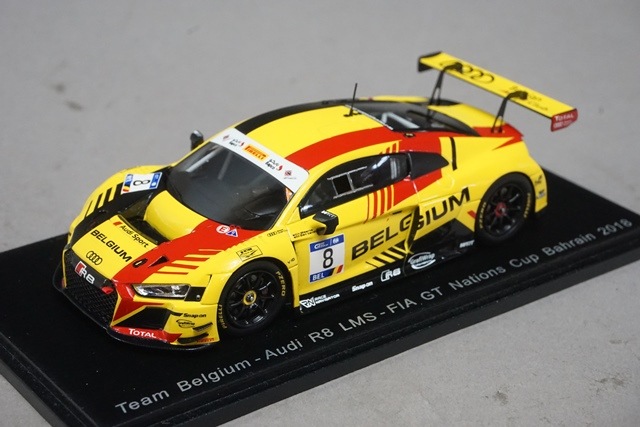 1/24 アウディ R8 LMS GT3 EVO II B-Quik アブソリュートレーシング
