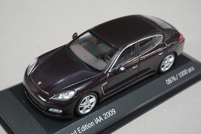1/18 ミニチャンプス エクスクルーシブ ポルシェ パナメーラ ターボS 1/43 ミニチャンプス WAP02000519VKK ディーラー特注 ポルシェ