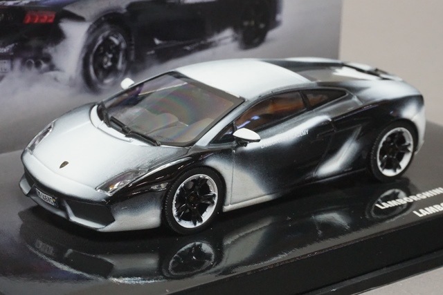 1/43 ミニチャンプス 436103800 ランボルギーニ ガヤルド LP560
