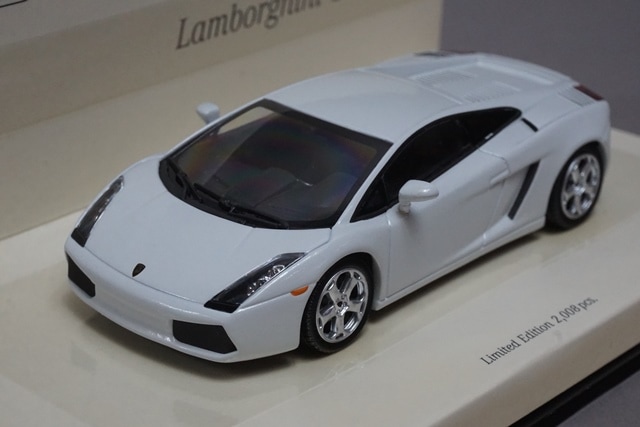 1/43 ミニチャンプス 436103500 ランボルギーニ ガヤルド 2007 Linea