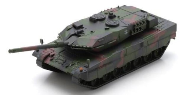 クラシックカーキット 1:64 レオパルド2A6 合金製 ミリタリー
