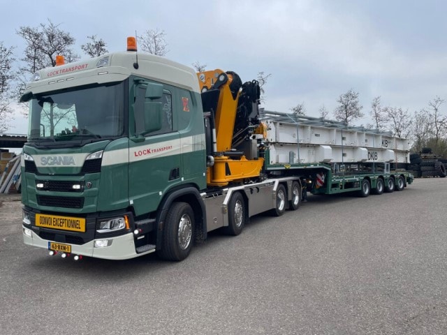 WSI LOCK TRANSPORT; SCANIA R NORMAL CR20N 8X4 SEMI LOW