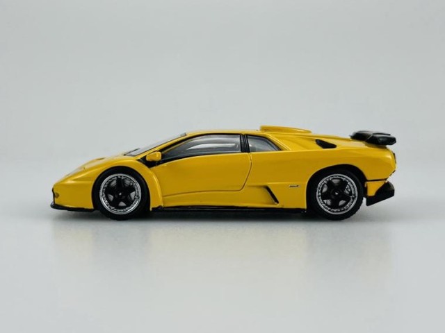 新品 Stance Hunters 1/64 ディアブロ Diablo GT Yellow Black