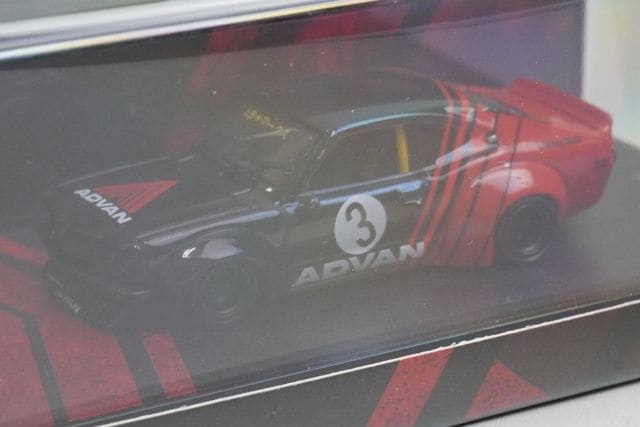 ���� LBWKRX3-02 INNO ���Υ�ǥ� 1/64 �ޥĥ� Mazda RX3 SAVANNA LB-WORKS "ADVAN LIVERY" 