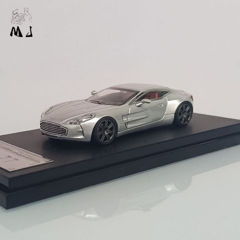 予約 MJ x League Model LMLF 1/64 アストンマーティン Aston